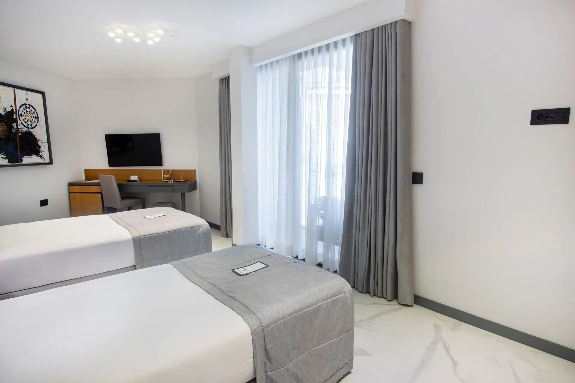 Corner Suite