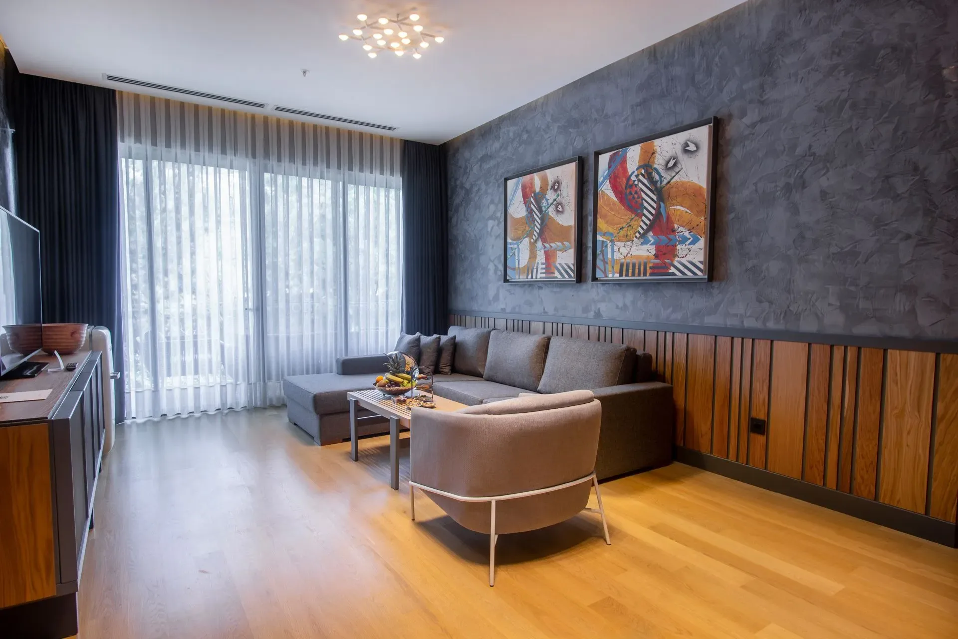 Executive Suite